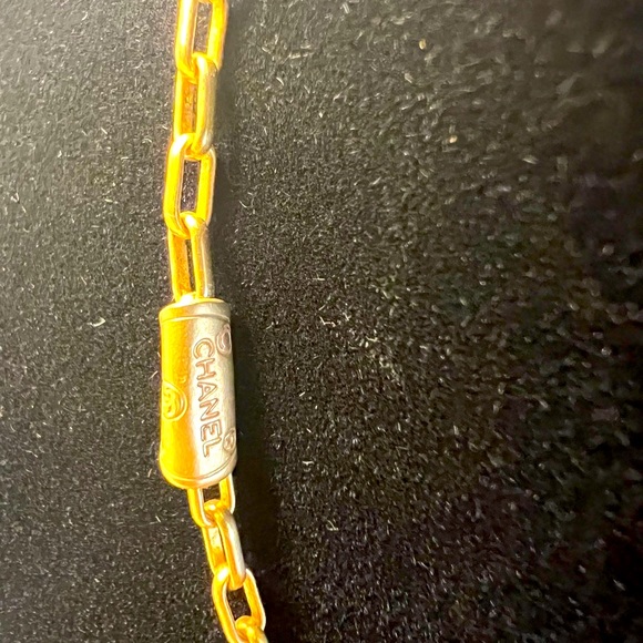 Chanel Vintage Gold Plated CC Medallion Pendant Necklace - Picture 3 of 15